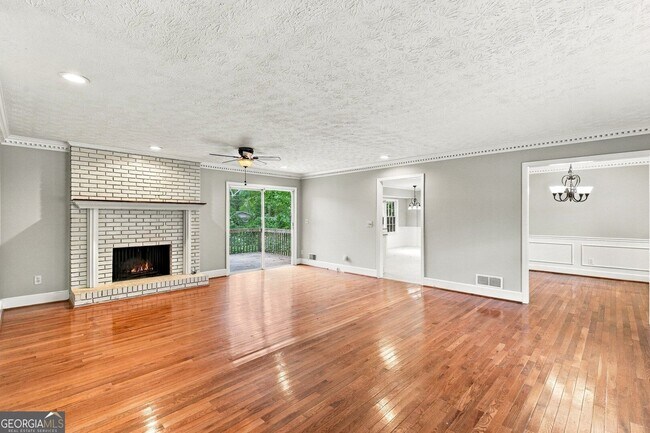 Foto del edificio - 4548 Shallowford Rd
