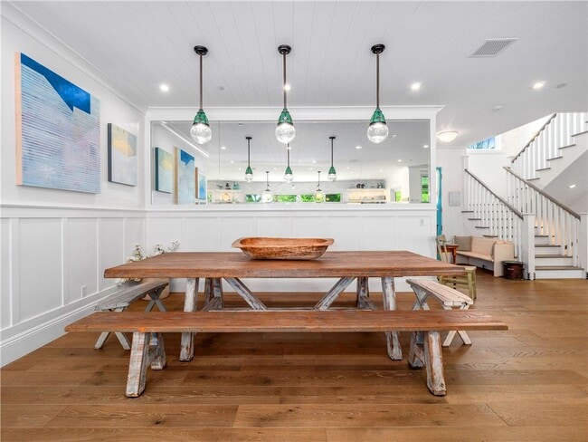 Building Photo - 3403 Laurel Ave