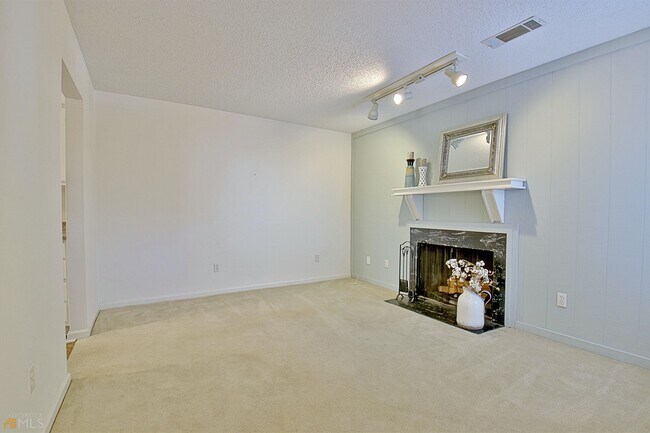 Foto del edificio - 72 Cobblestone Creek