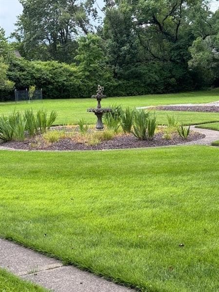 Building Photo - 4723 Lucy Dr