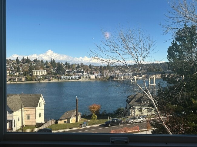 8 view from Nook - The Highland at 936