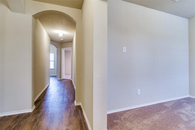 Foto del edificio - 1512 Wild Rye Cir