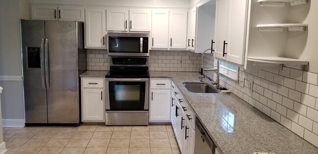 Foto del edificio - 108 Southridge Dr