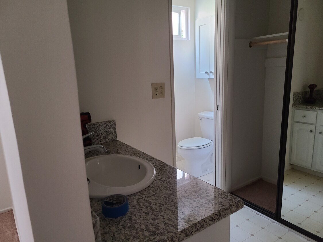 Foto principal - 23125 Madison St