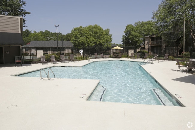 Building Photo - Haywood Pointe Apartments