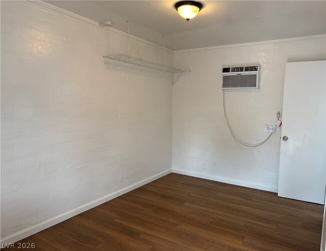 Foto del edificio - 2125 Elm Ave