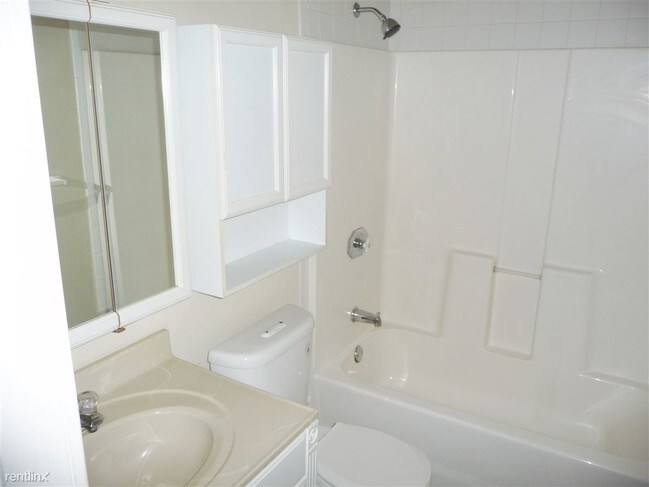 Foto del edificio - 1 br, 1 bath House - 3758 W 5th St