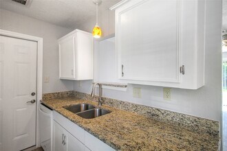 Building Photo - 12702 Gotham Dr