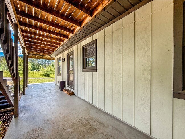 Building Photo - 280 Starritt Ln