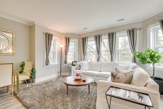 Building Photo - 1538 Fowler Ave