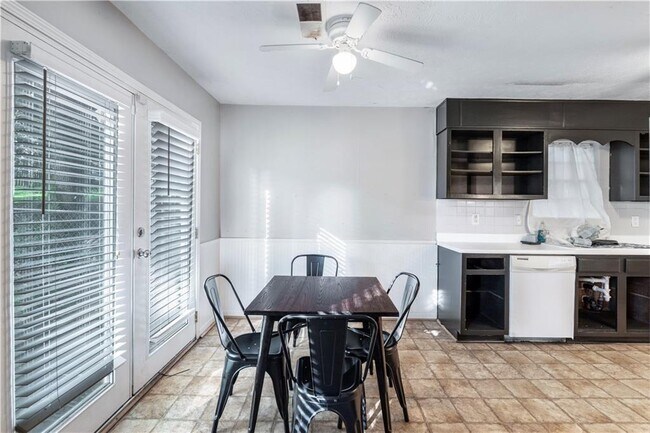 Foto del edificio - 2935 Sawgrass Trail SW