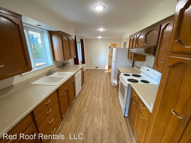 Building Photo - 3 br, 2 bath House - 11706 98th Ave East