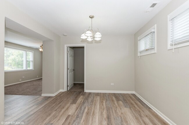Building Photo - 21429 S 80th Ave