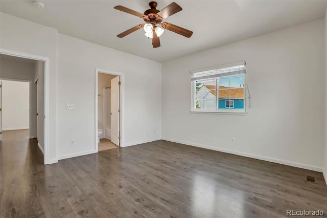 Foto del edificio - 8199 Welby Rd
