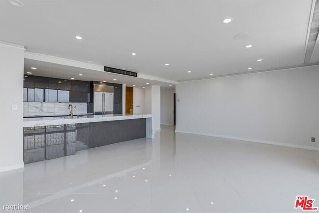 Foto del edificio - 1 br, 1 bath Condo - 2160 Century Hl # 1804