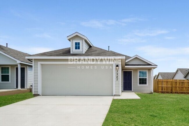 Building Photo - *SPECIAL $1000 OFF 1ST MONTH!* 3 BEDROOM -...