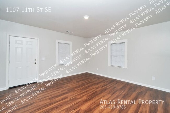 Building Photo - 1107 11th St SE