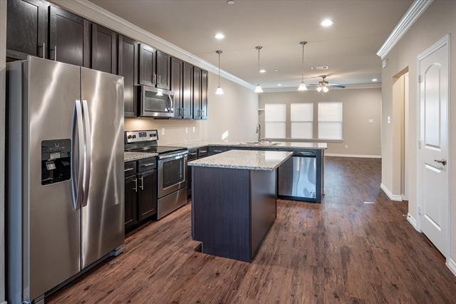 Foto del edificio - 2721 Vine Ct