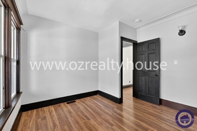 Foto del edificio - 834 Oak St