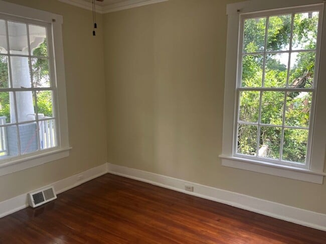 Building Photo - 1177 Tate Dr
