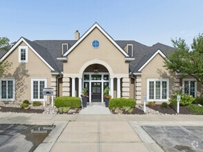 Building Photo - Jefferson Pointe