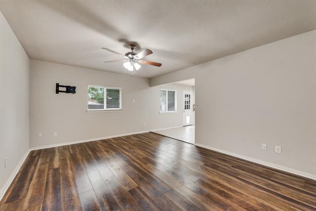 Building Photo - 606 Greencove Dr
