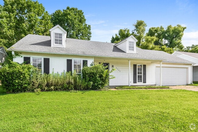 Building Photo - 2622 Waverly Dr