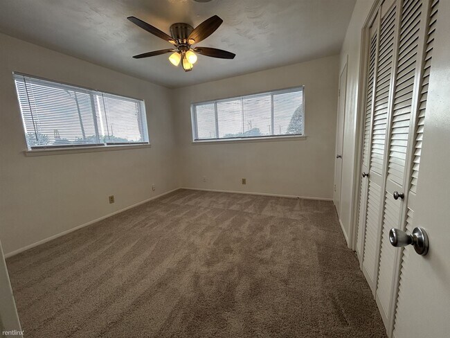 Building Photo - 2 br, 1 bath Duplex - 2016 Bolivar St #B