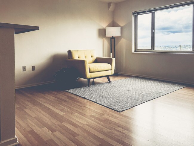 Foto del edificio - Park Tower Apartments