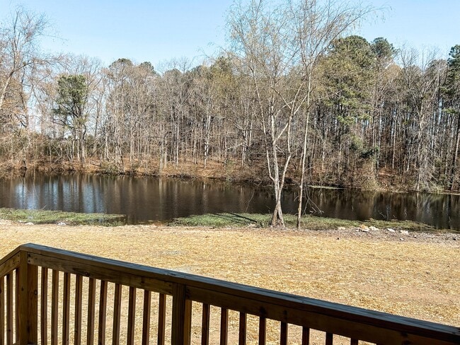 Building Photo - 177 N Clarendon Dr