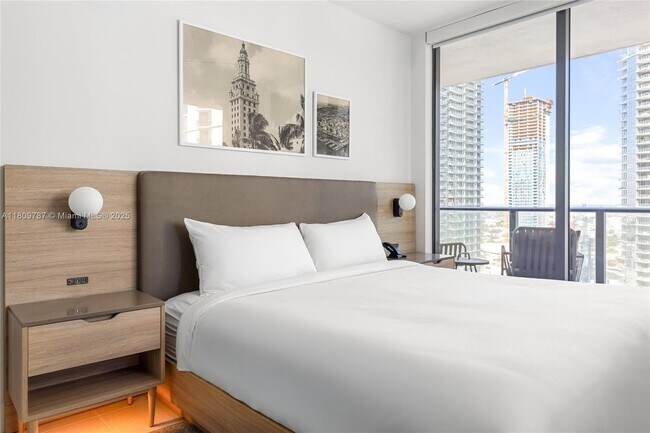 Foto del edificio - 159 NE 6th St