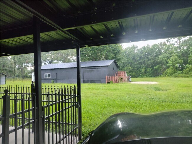 Foto del edificio - 20810 Deuster Ln