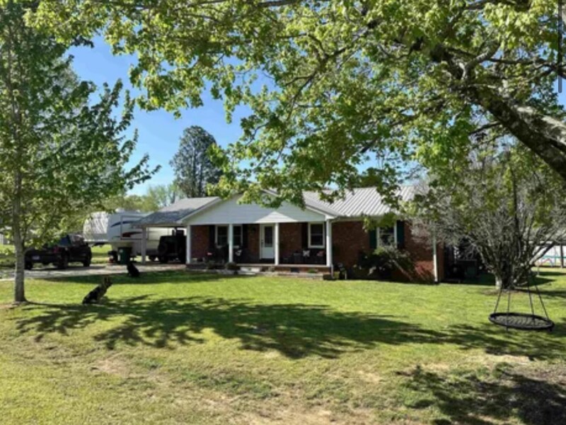 Primary Photo - 180 Paine Rd