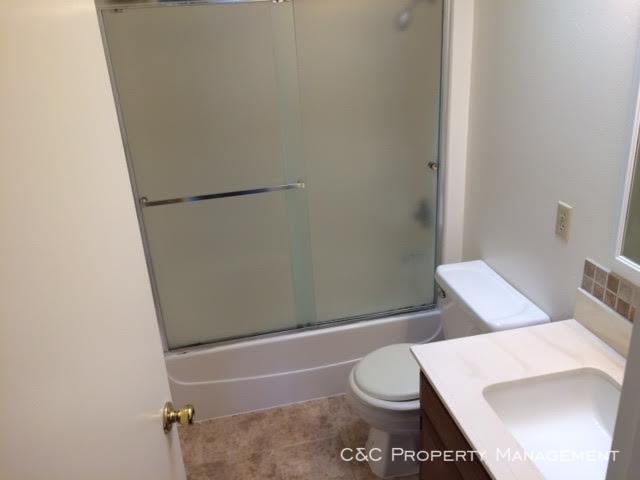 Building Photo - AVAILABLE NOW - Large Open Concept Apartment