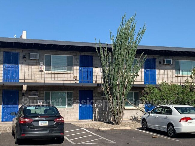 Foto del edificio - 2497 N Park Ave