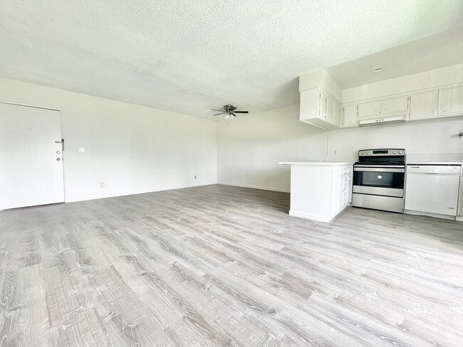 Foto del edificio - 8919 Harratt St