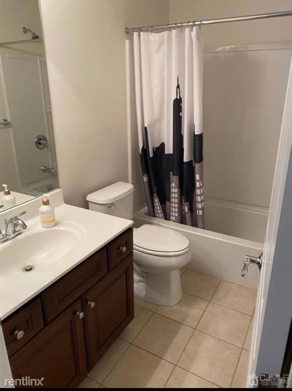 Foto del edificio - 4 br, 3.5 bath Townhome - 2104 Ethan Ln