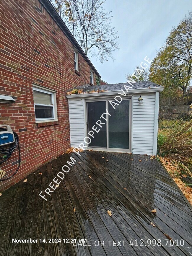 Foto del edificio - 1106 McNeilly Ave