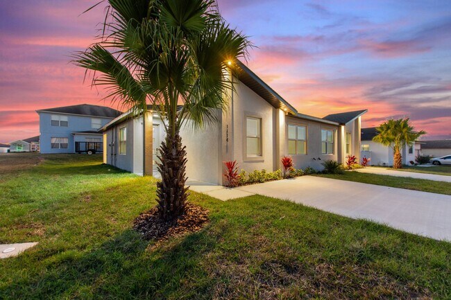 Building Photo - Deposit-Free! Modern, energy efficient hom...