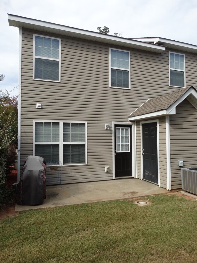 Vineyard Creek Apartments Griffin, GA