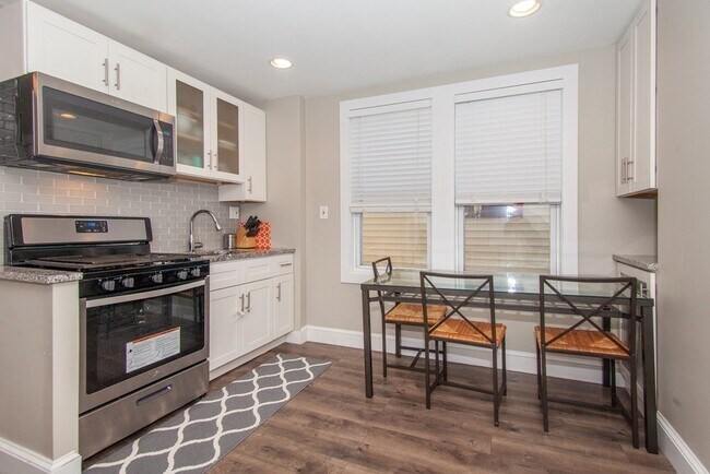 Foto del edificio - 150 Maverick St