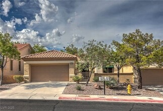 Building Photo - 10634 Sky Meadows Ave