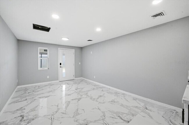 Building Photo - 6224 Keller Dr