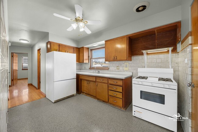 Foto del edificio - Excellent 3 Bedroom Cicero Single Family Home