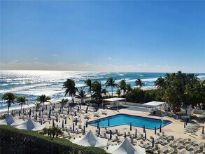 Building Photo - 2030 S Ocean Dr