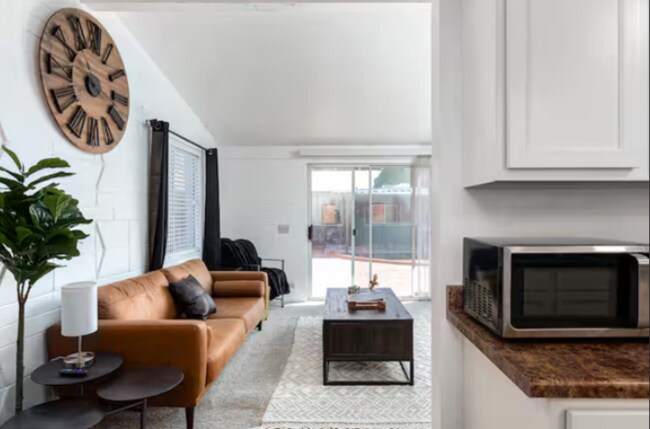 Foto del edificio - 1227 N Belvedere Ave