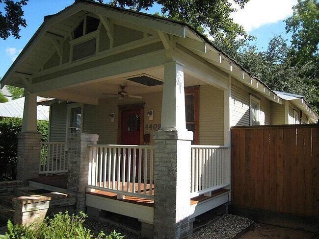 Building Photo - 4409 Blossom St