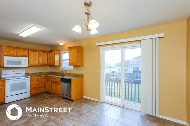 Building Photo - 1507 NW High View Dr