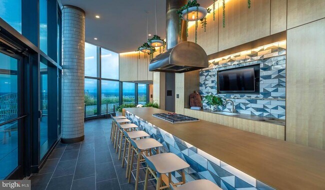 Foto del edificio - 4710 Elm St