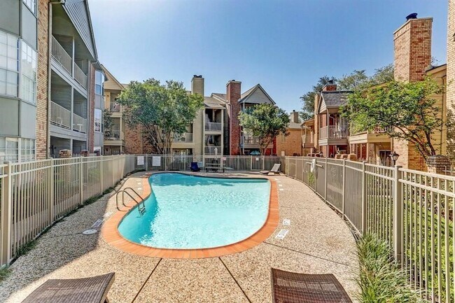 Foto del edificio - 11201 Lynbrook Dr